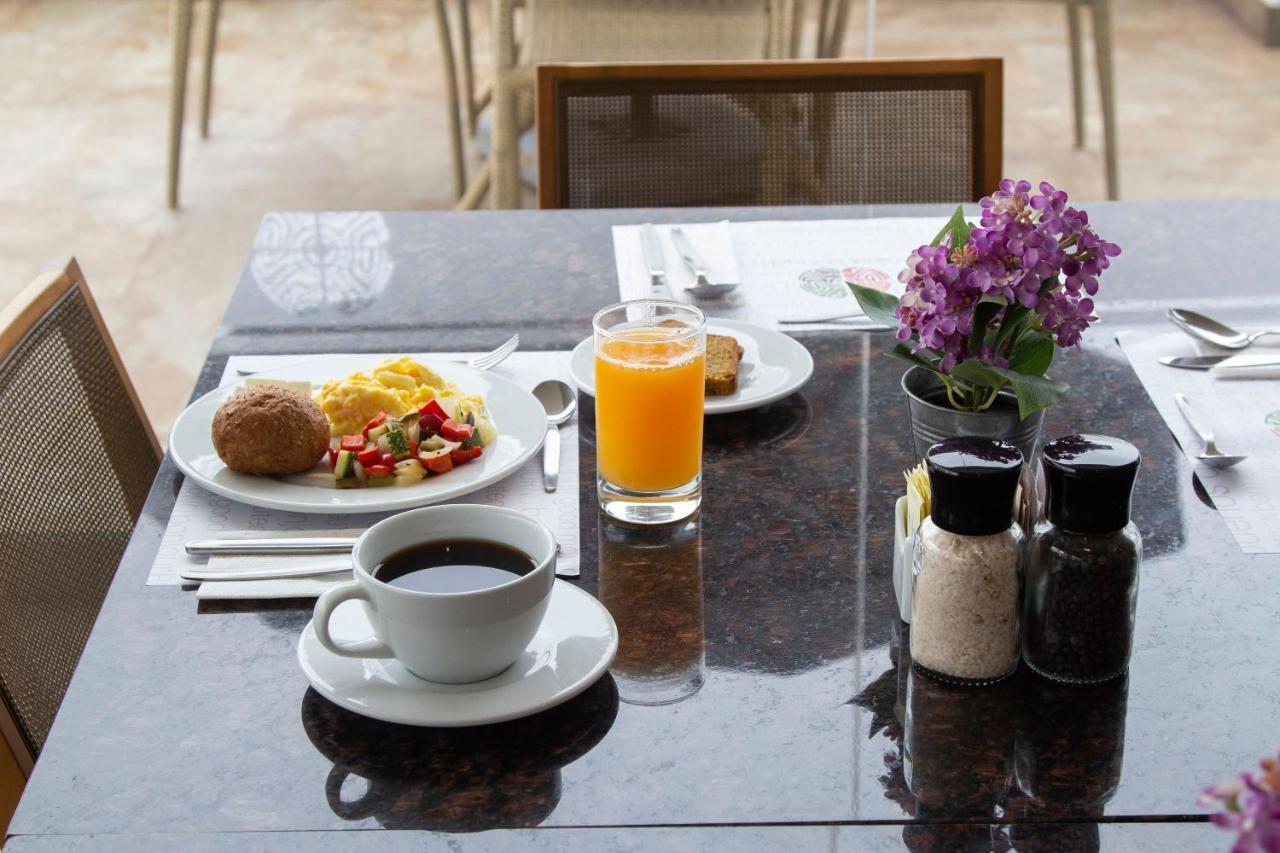 Tierra Viva Trujillo Hotel Екстериор снимка